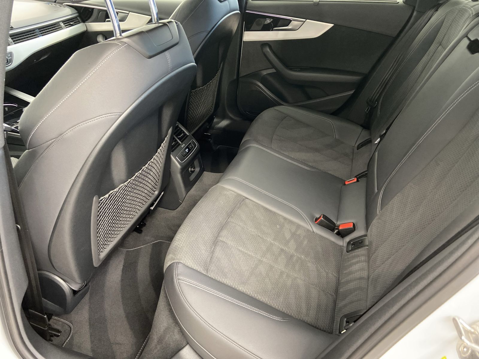 Audi A4 - Bild 8