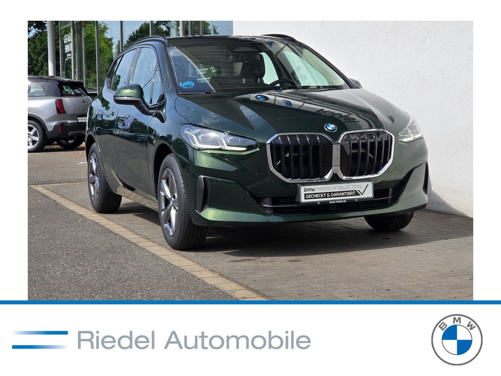 BMW 220i Active Tourer Steptronic adapLED*AHK*SHZ*
