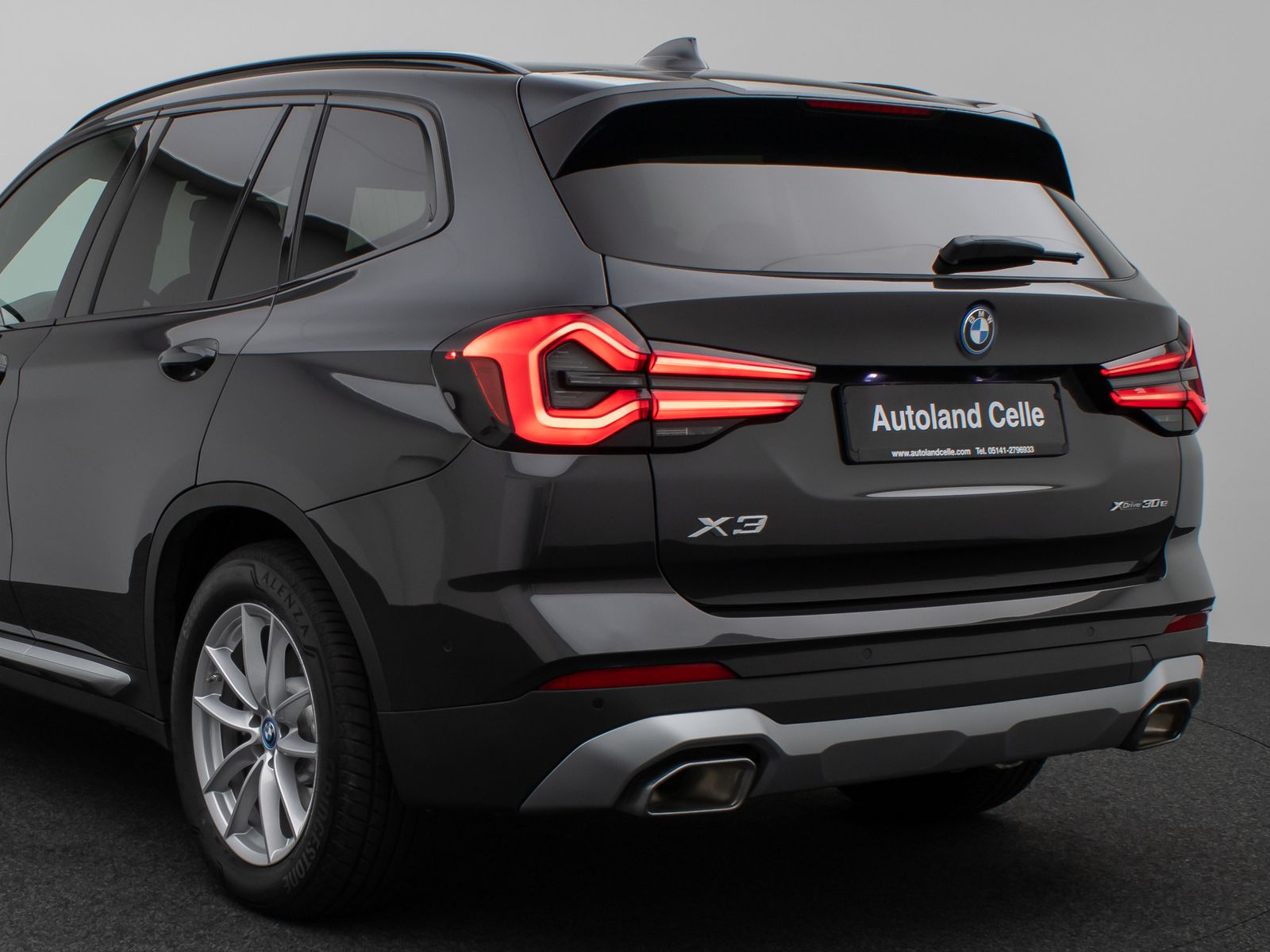 Fahrzeugabbildung BMW X3 xD30e Kamera HUD Lenkrhzg Stop&Go AHK Sport