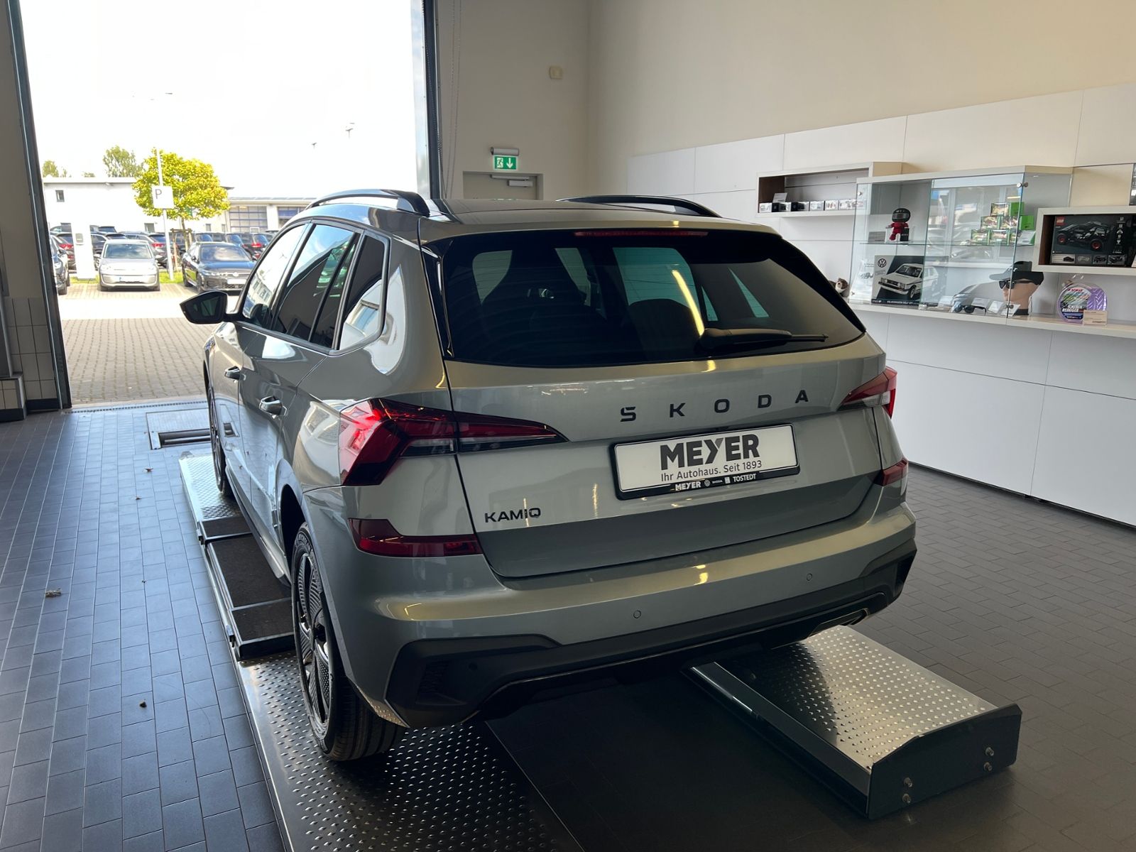 Fahrzeugabbildung SKODA Kamiq Monte Carlo 1.5 TSI DSG *AHK vorb., Matrix