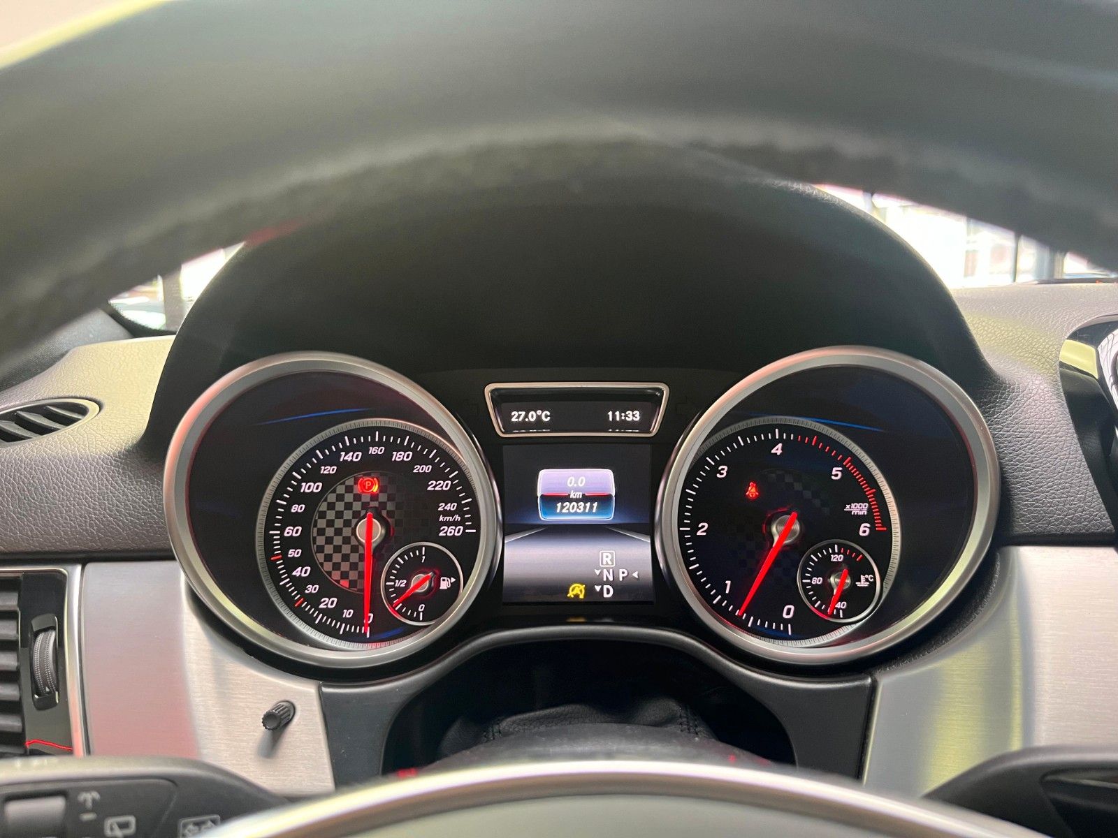 Fahrzeugabbildung Mercedes-Benz GLE 350d 4Matic*Pano*360°*LED*AHK*Nappa*Ambiente