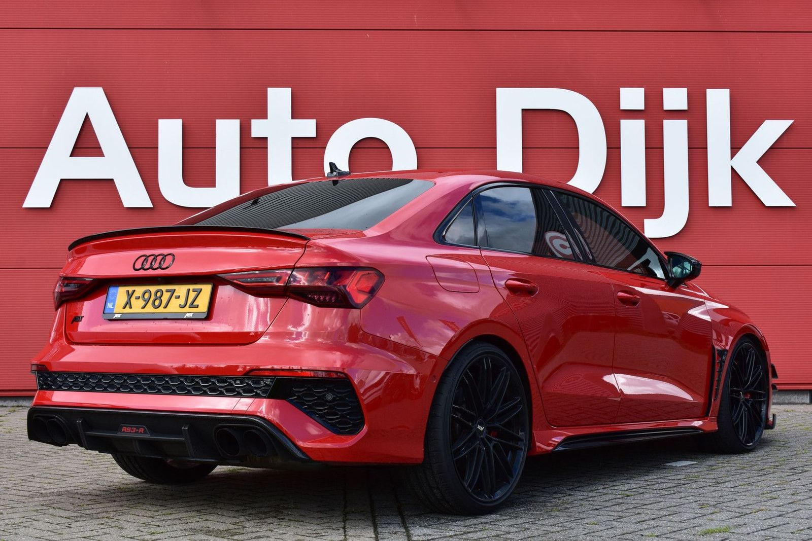 Audi RS3 Limousine 2.5 TFSI quattro ABT RS3-R | 1/200 imagem 2