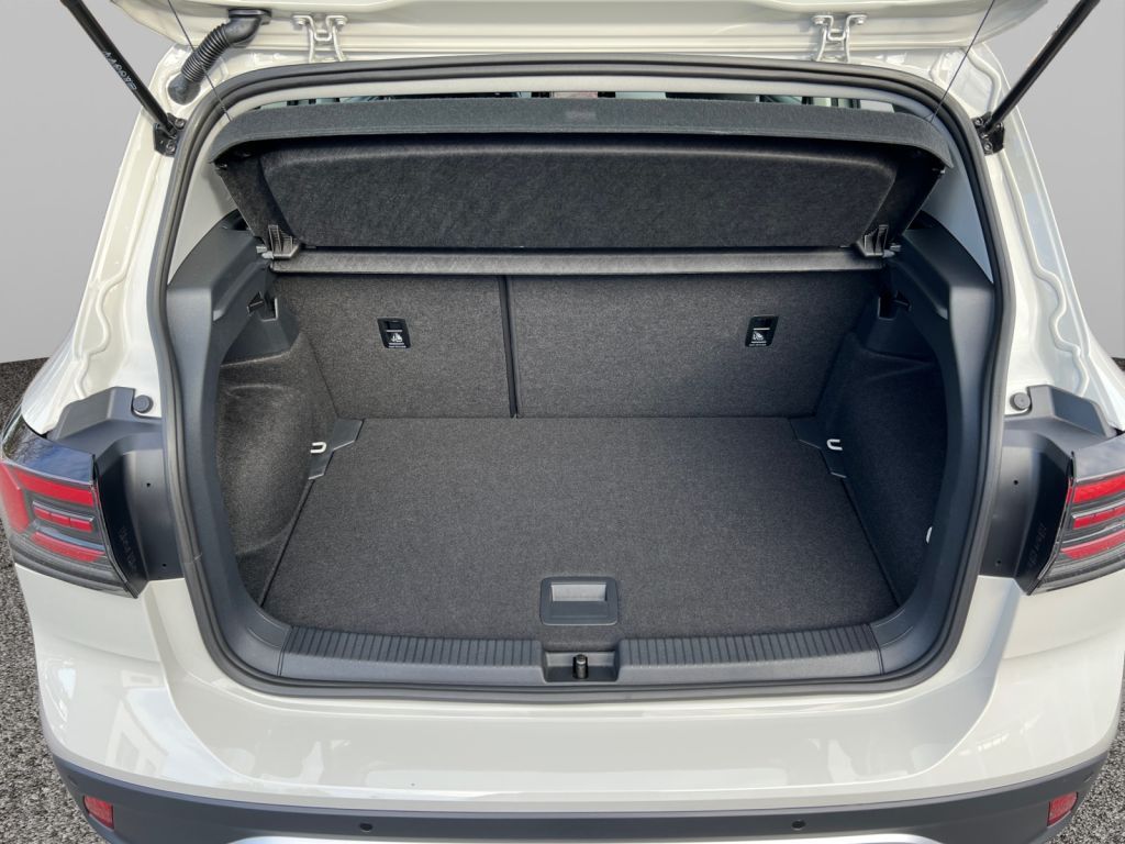 Fahrzeugabbildung Volkswagen T-Cross 1.0 TSI DSG Life ACC Navi