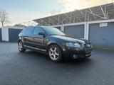 Audi A3 Sportback 1.9 TDI Attraction - Audi A3 mit Diesel-Antrieb: Kleinwagen, 1.9