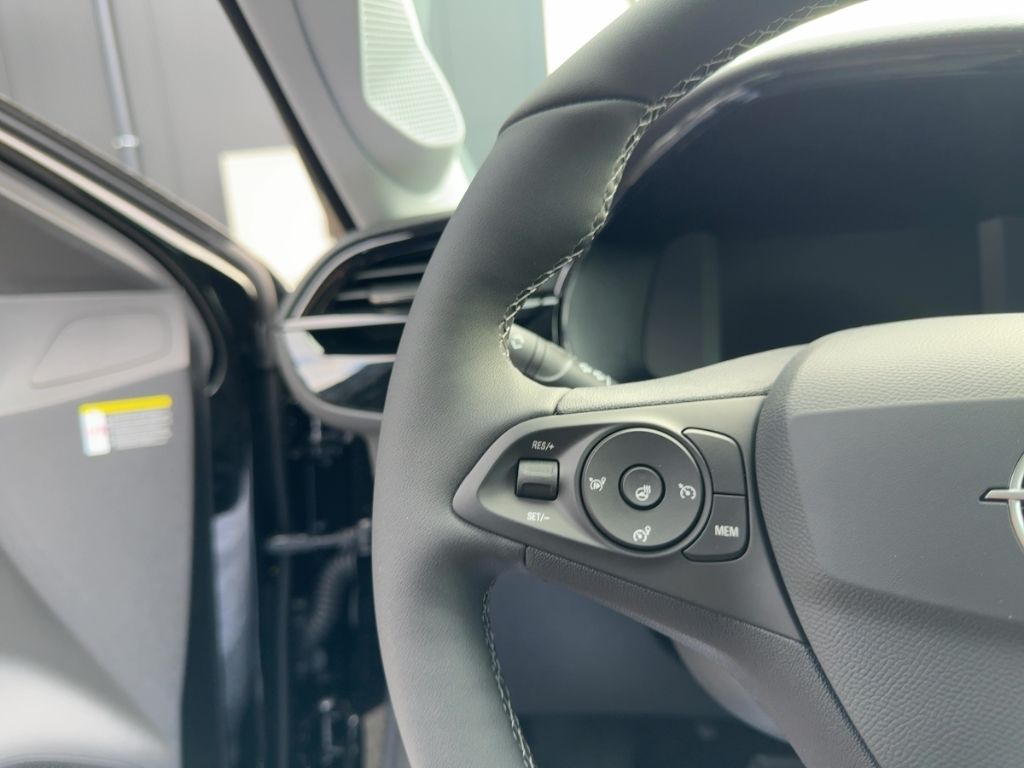 Fahrzeugabbildung Opel Corsa Edition  TECH - WINTER - KOMFORTPAKET