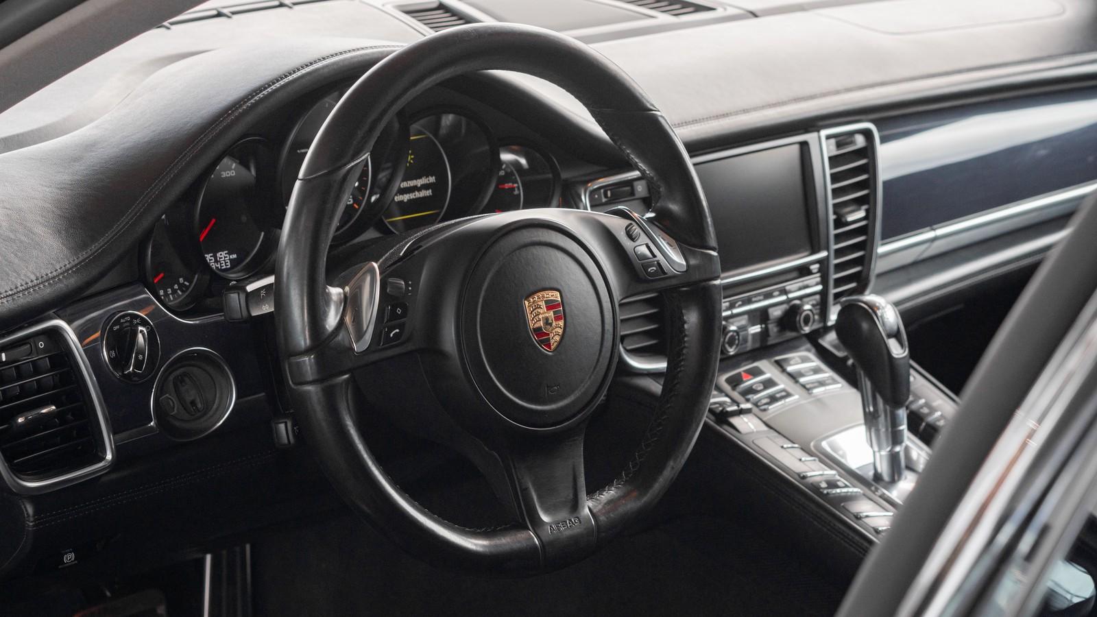 Porsche Panamera 3.0 V6 Diesel 300CH | Toit Ouvrant | Suspensions Pneumatiques | Caméra | Bose | Soft Close
