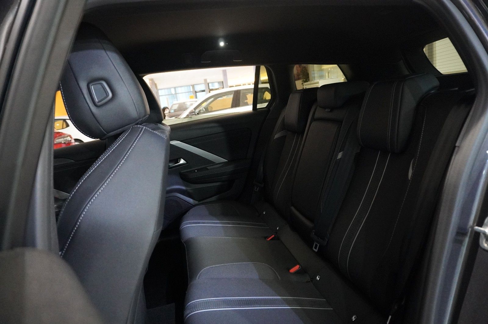 Fahrzeugabbildung Opel Astra L ST 1.2T GS LINE NAVI/LED/360°/VIRT./DAB+