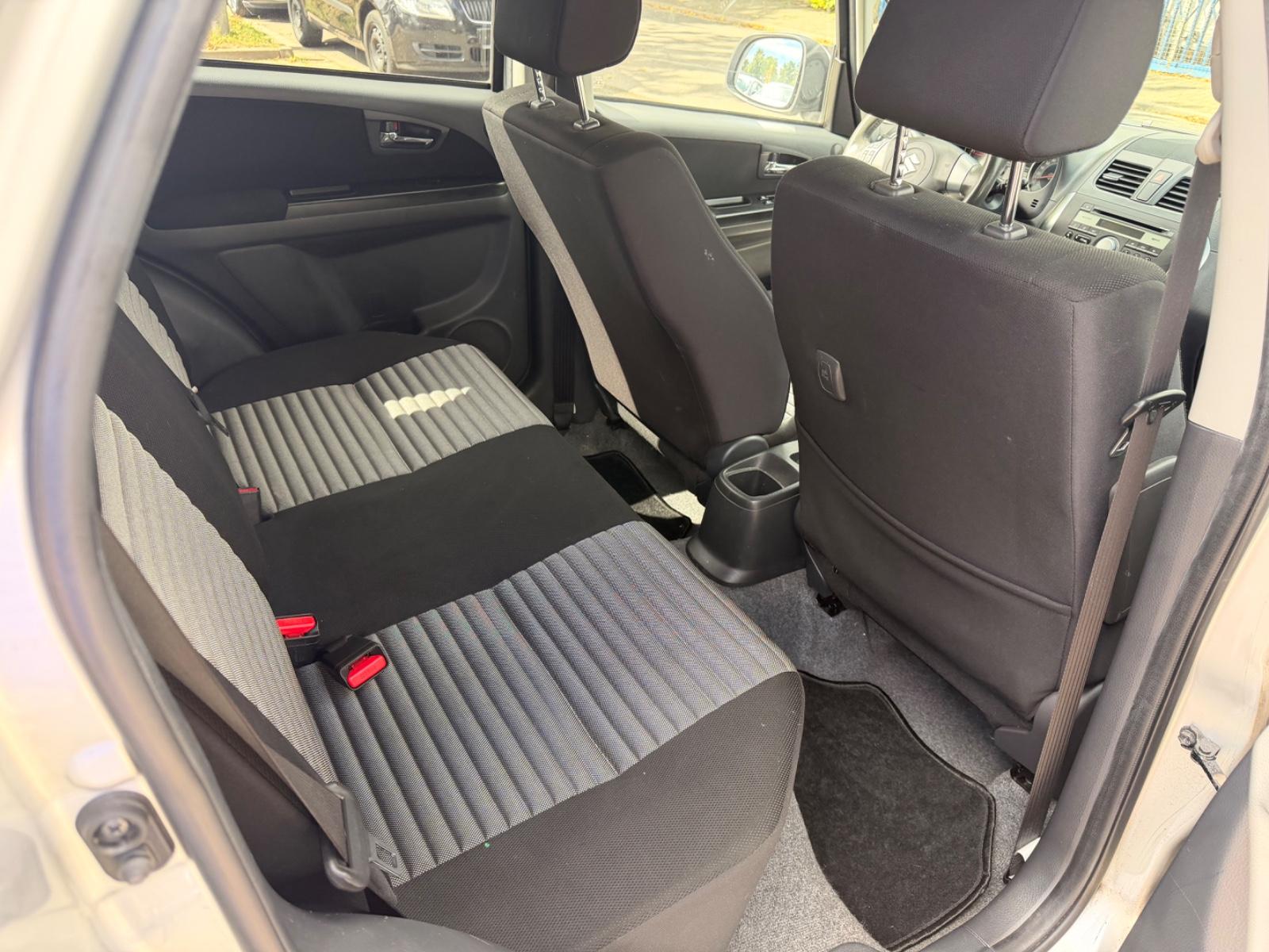 Suzuki SX4 Club/AUTOMATIK/TÜV§INSPEKTIONNEU