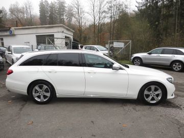 Mercedes E 220 - 4