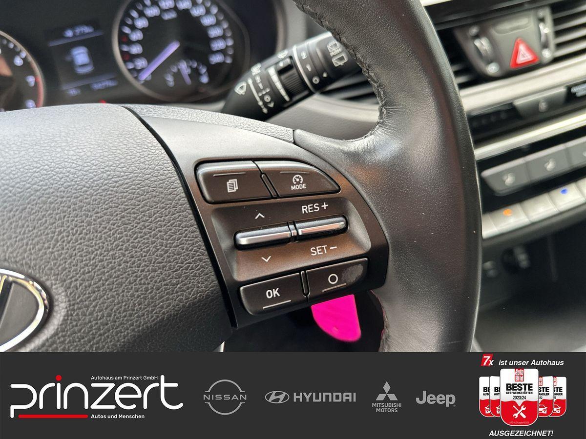 Hyundai i30 1.4 "YES!" DAB*Carplay*Tempomat*Navi*LM16"