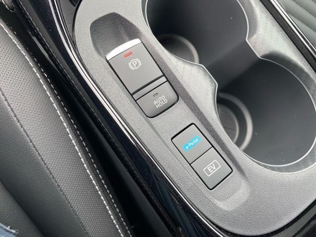 Fahrzeugabbildung Nissan JUKE 1.6 HYBRID 143 PS AT Tekna *BOSE*360'Kamera
