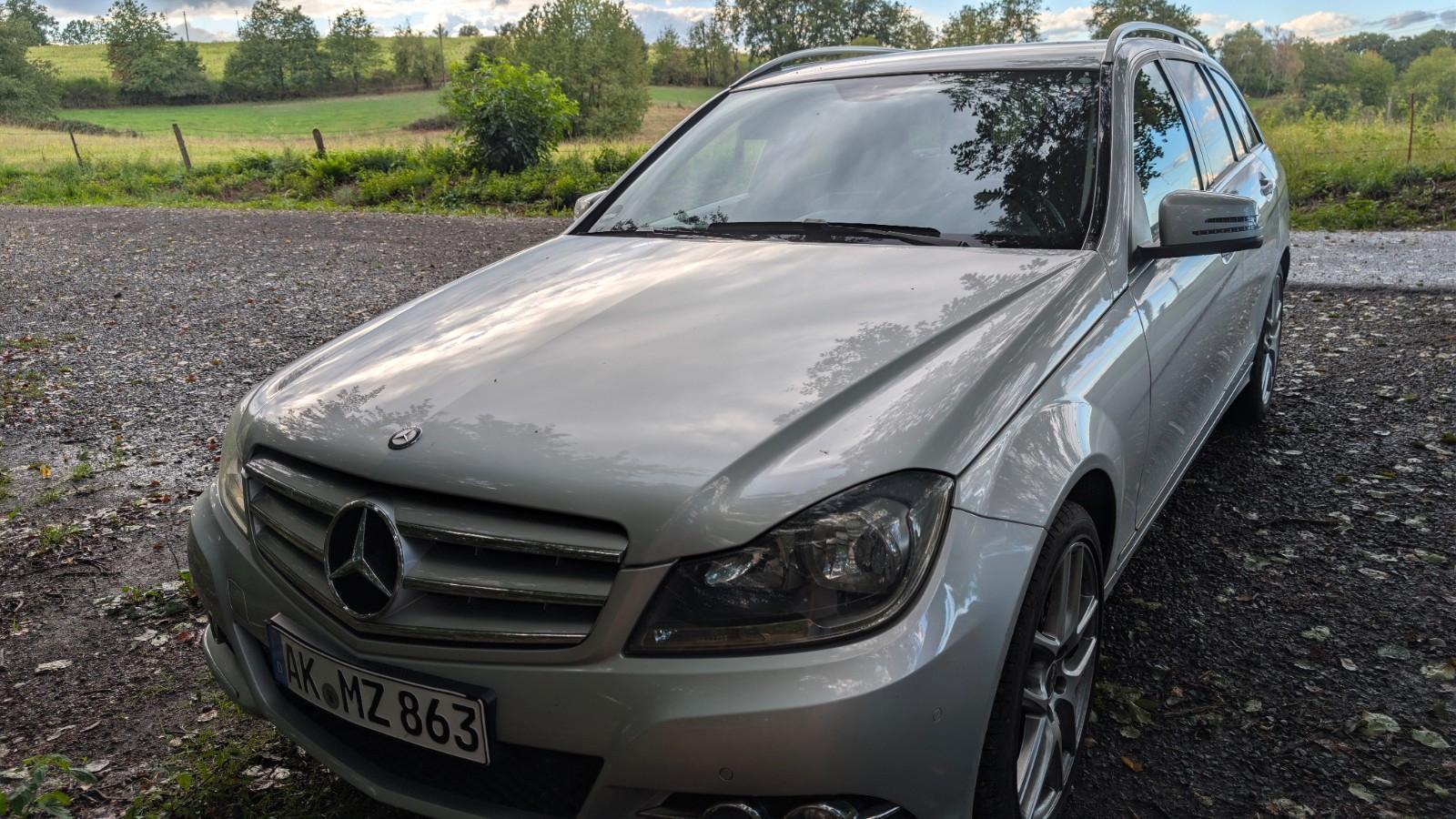 Mercedes-Benz C200 2013 — photo 11