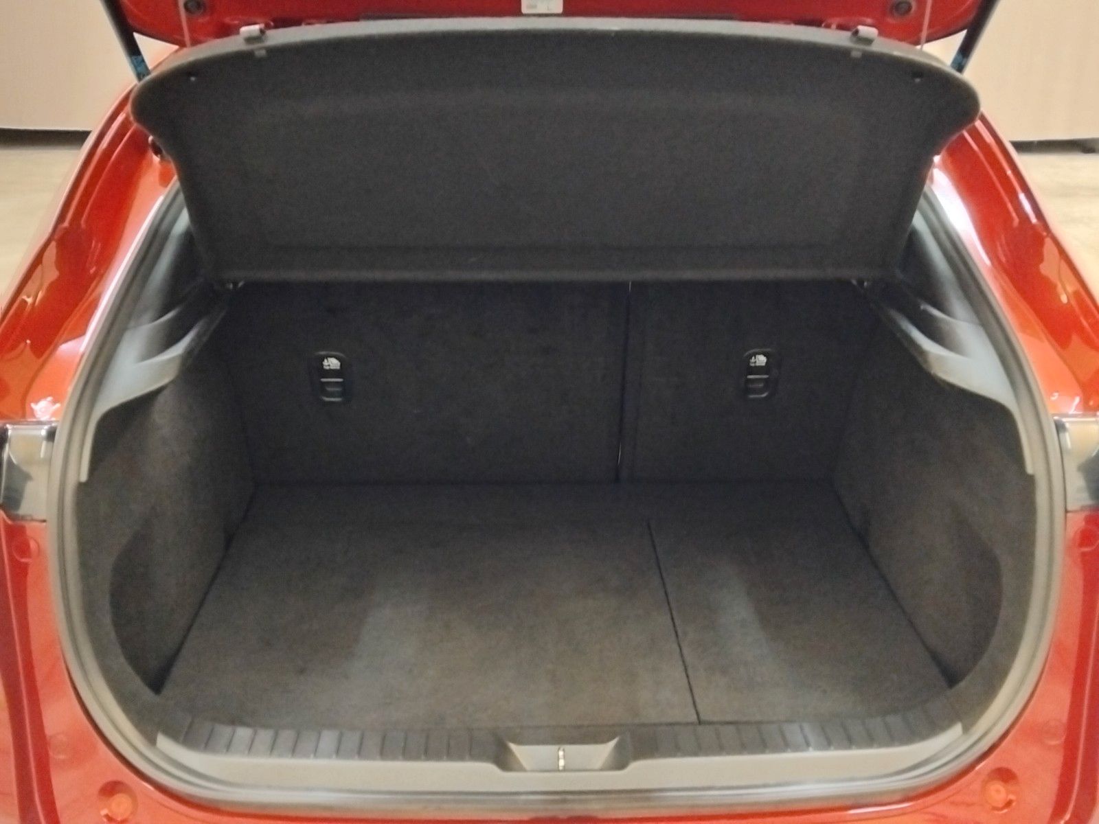 Mazda CX-30 (06/2026, Benzin)