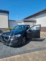 BMW 118i 5-TÜRER|Panorama Dach|SHZ|PDC|33.000 KM