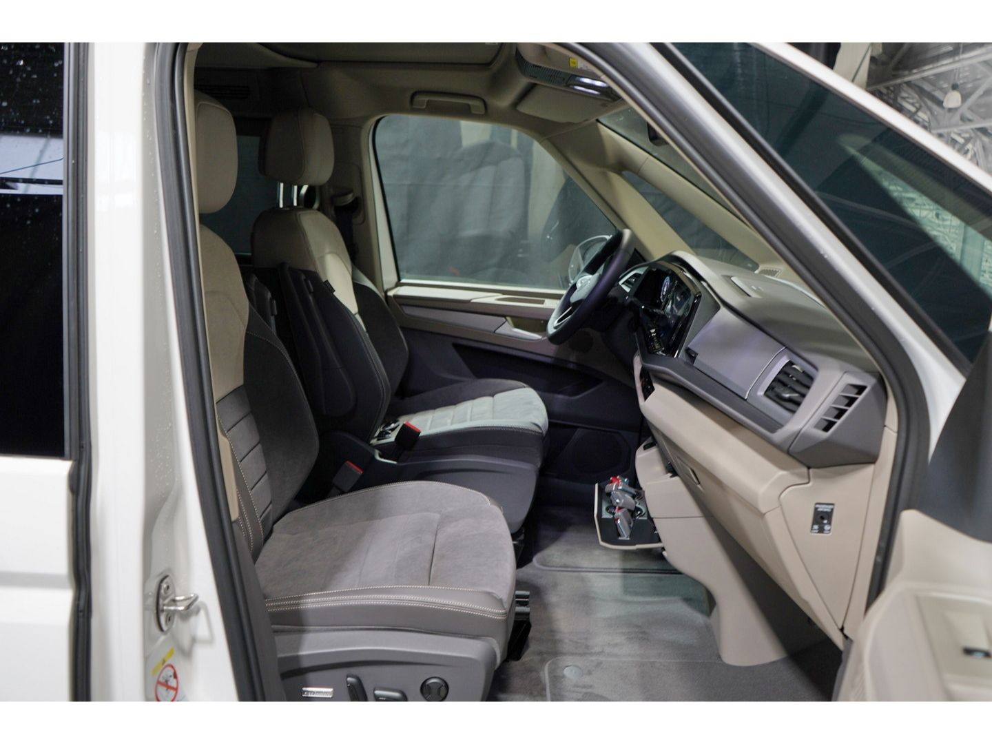 Volkswagen T7 California Beach Tour 2.0 TDI DSG AHK ACC foto 5