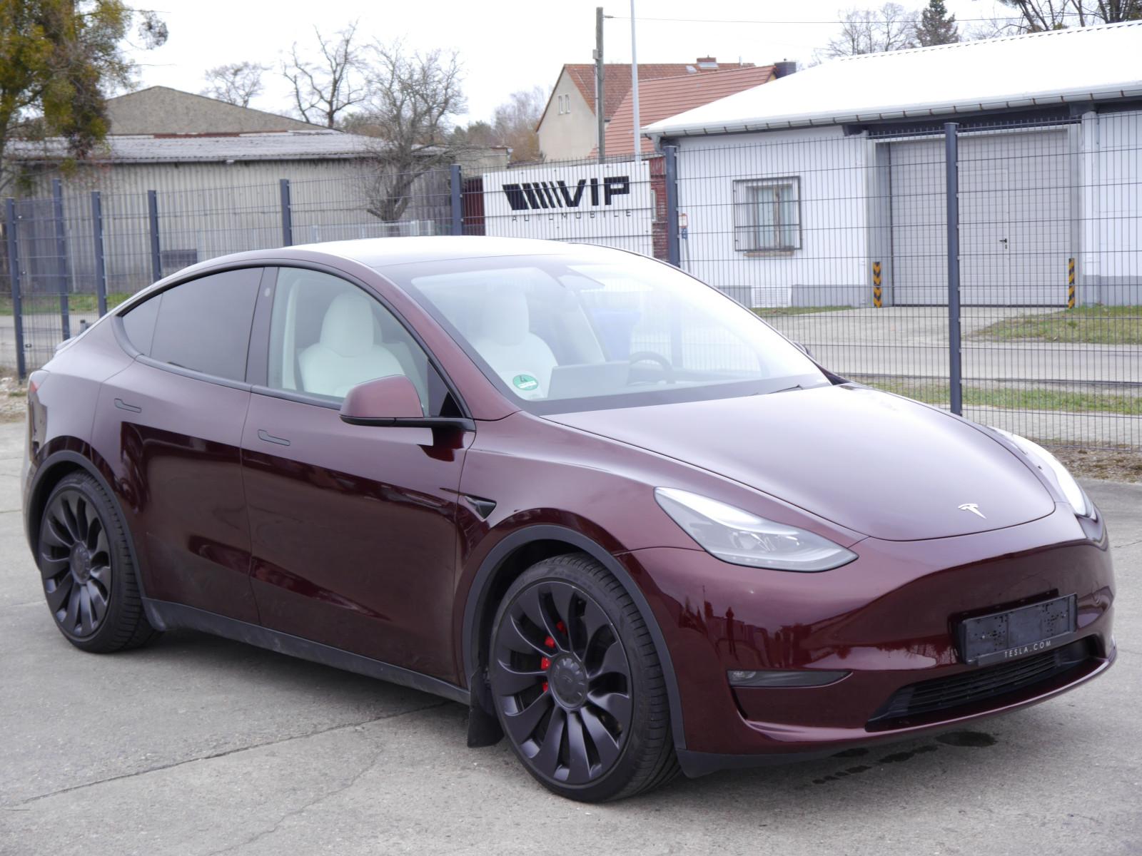 Tesla Model Y Performance Dual AWD Autonomes Fahren