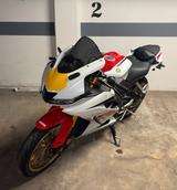 Yamaha YZF-R125 60th Anniversary MotoGP - YAMAHA R1 125