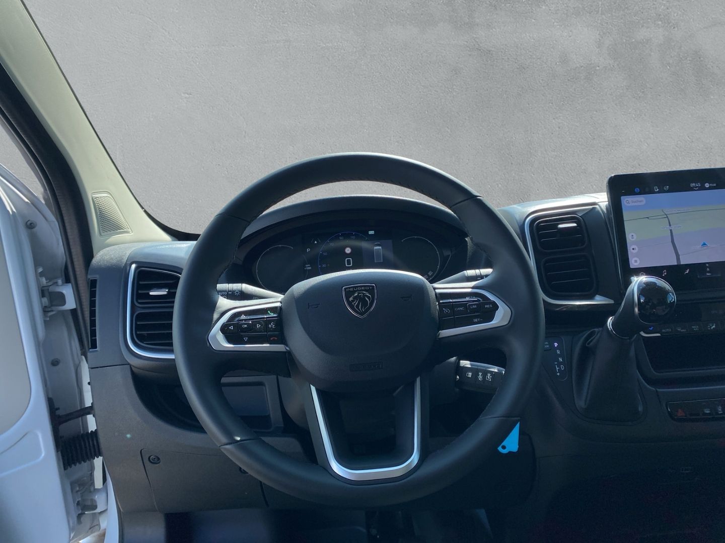 Fahrzeugabbildung Peugeot Boxer Kasten Hochraum 335 L2H2 BlueHDi 140 2.2 F