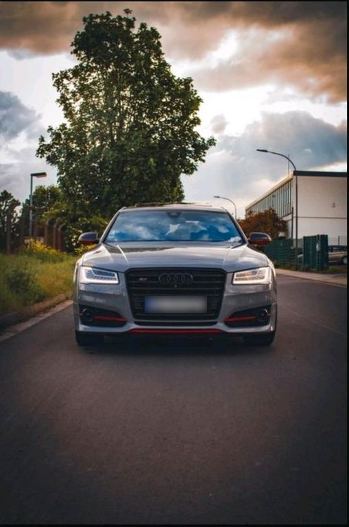 Image of Audi S8