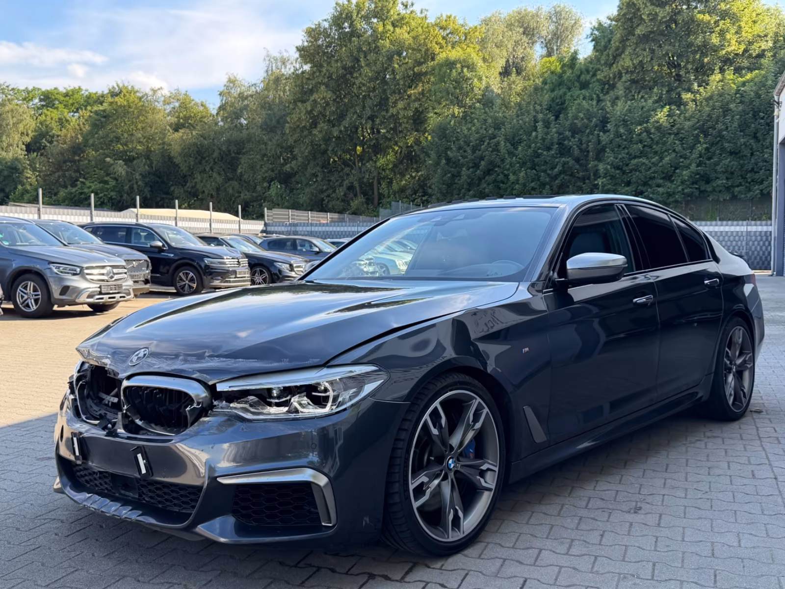 BMW M550 i xDrive Lim*COOLER NOT DAMAGED*EGSD*