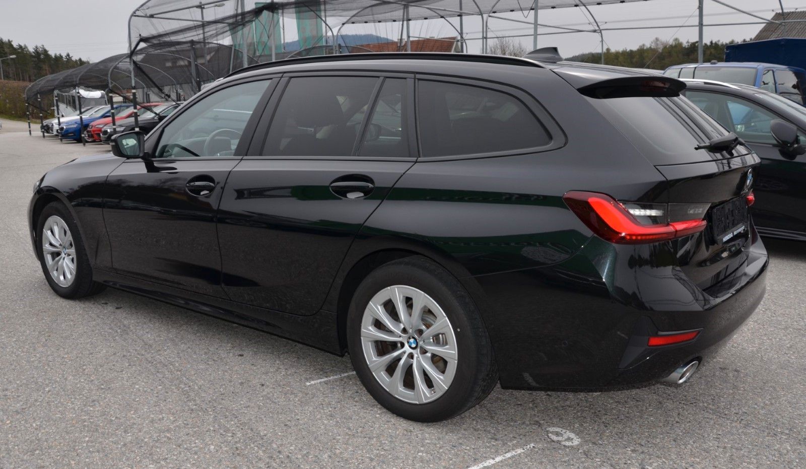 BMW 320d xDrive Touring 48 V Aut. LED EXP:20.660.- imagem 3
