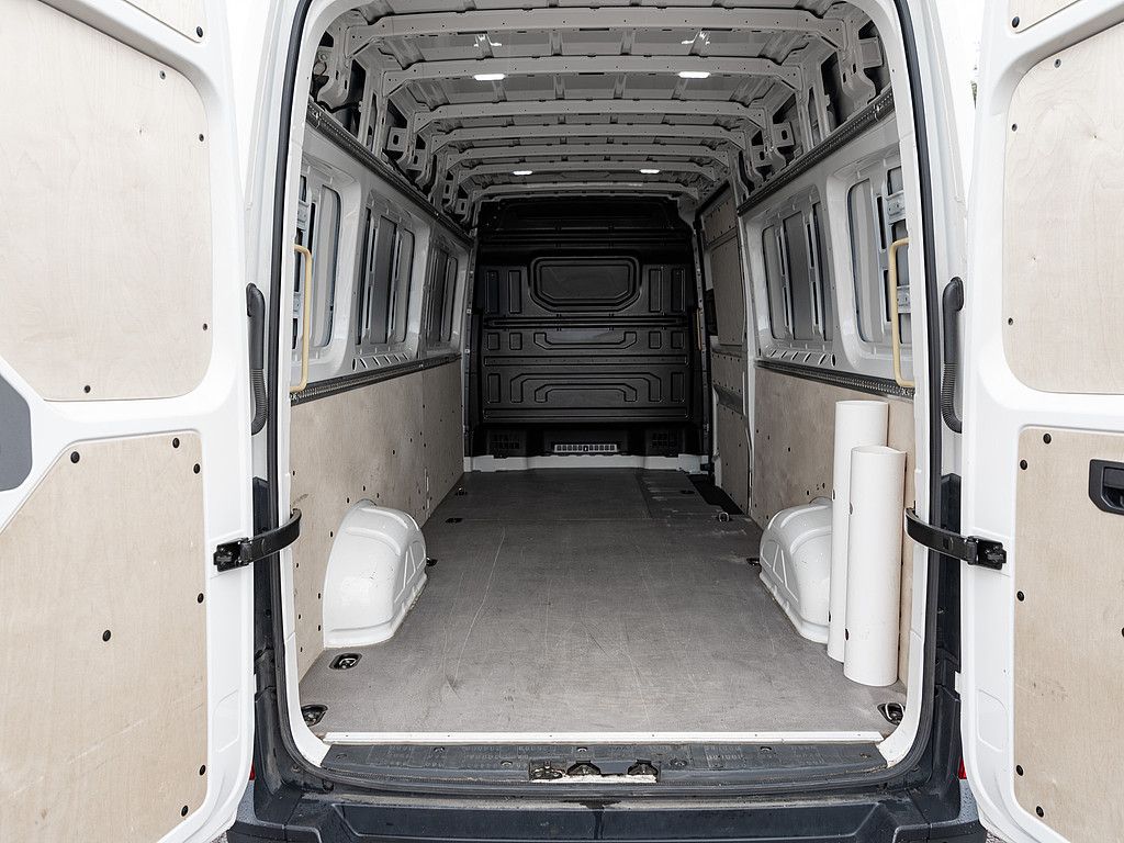 Fahrzeugabbildung Volkswagen Crafter 35 2.0 TDI Hoch Lang KLIMA NAVI APP-C. K