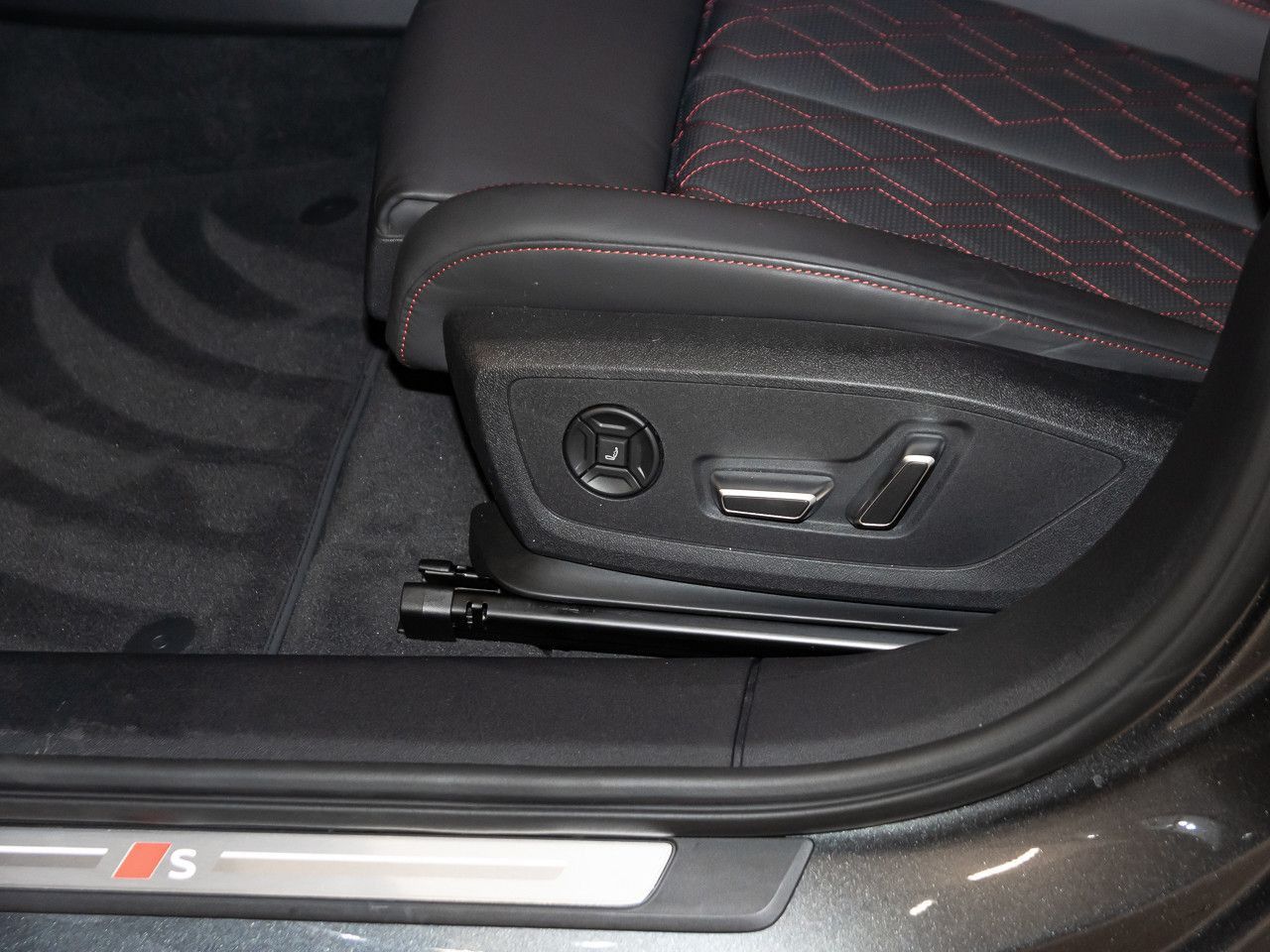 Audi A6 e-tron - Bild 26