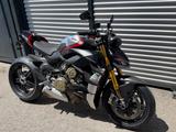 Ducati STREETFIGHTER V4 SP / MEGA ZUBEHÖR > REIFEN NEU - DUCATI R