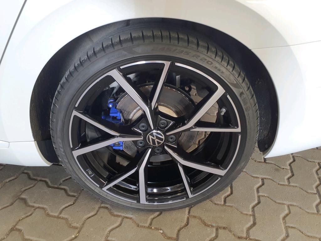 Volkswagen Arteon R SB 4M 2.0 FSI 235kW AHK*RFK*PDC*NAV