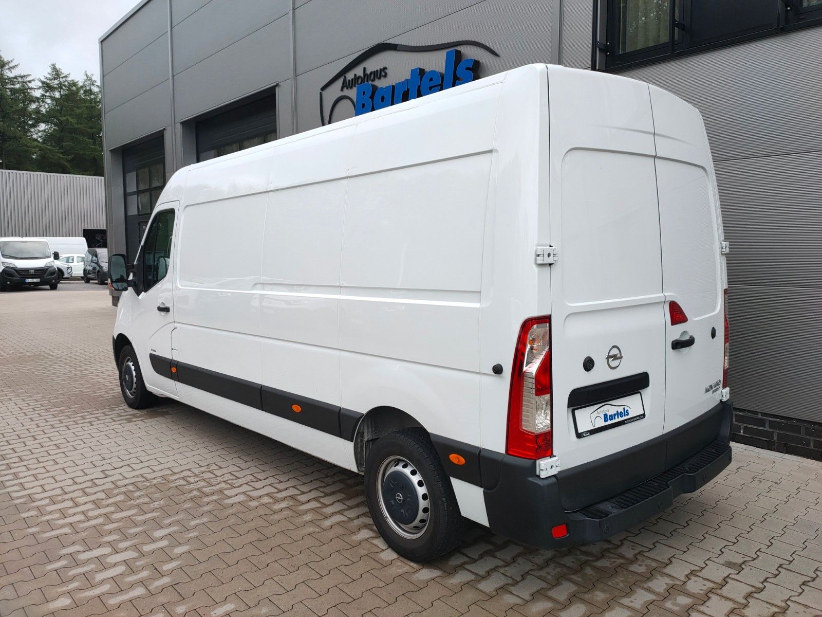 Fahrzeugabbildung Opel Movano B Kastenwagen L3H2 TOP Zustand