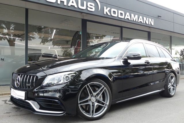 Mercedes-Benz C 63 AMG T 4.0 V8*Performance*Pano*High End* 19"