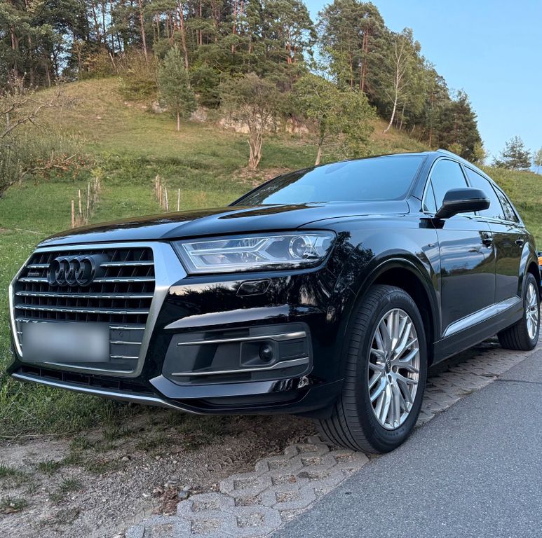 Image of Audi Q7
