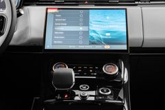 P530 V8 FIRST EDITION RED/BEIGE REAR SCREENS