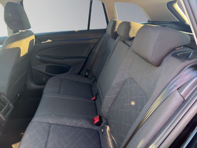 Golf VIII Variant 2.0 TDI Life DSG NAVI ACC LED