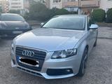 Audi A4 1.8 Limousine 8/2026 - Audi A4 mit Benzin-Antrieb: Limousine, 2.8