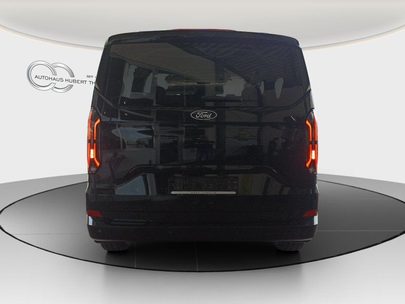 Fahrzeugabbildung Ford Tourneo Custom 2.0 EcoBlue Aut. 320 L2 Titanium
