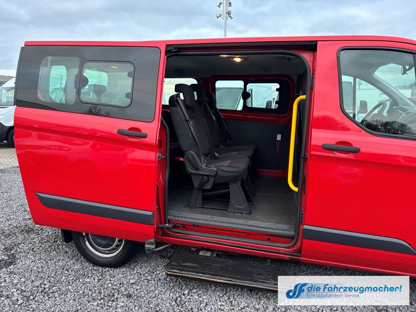 Fahrzeugabbildung Ford Transit Custom Tourneo 300 L1 *2170