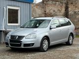 Volkswagen Golf V Variant 1.4 TSI Comfortline*TÜV neu*Temp - Cars in Berlin: bis 5000 Euro