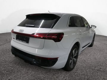 Audi Q8 e-tron - 3