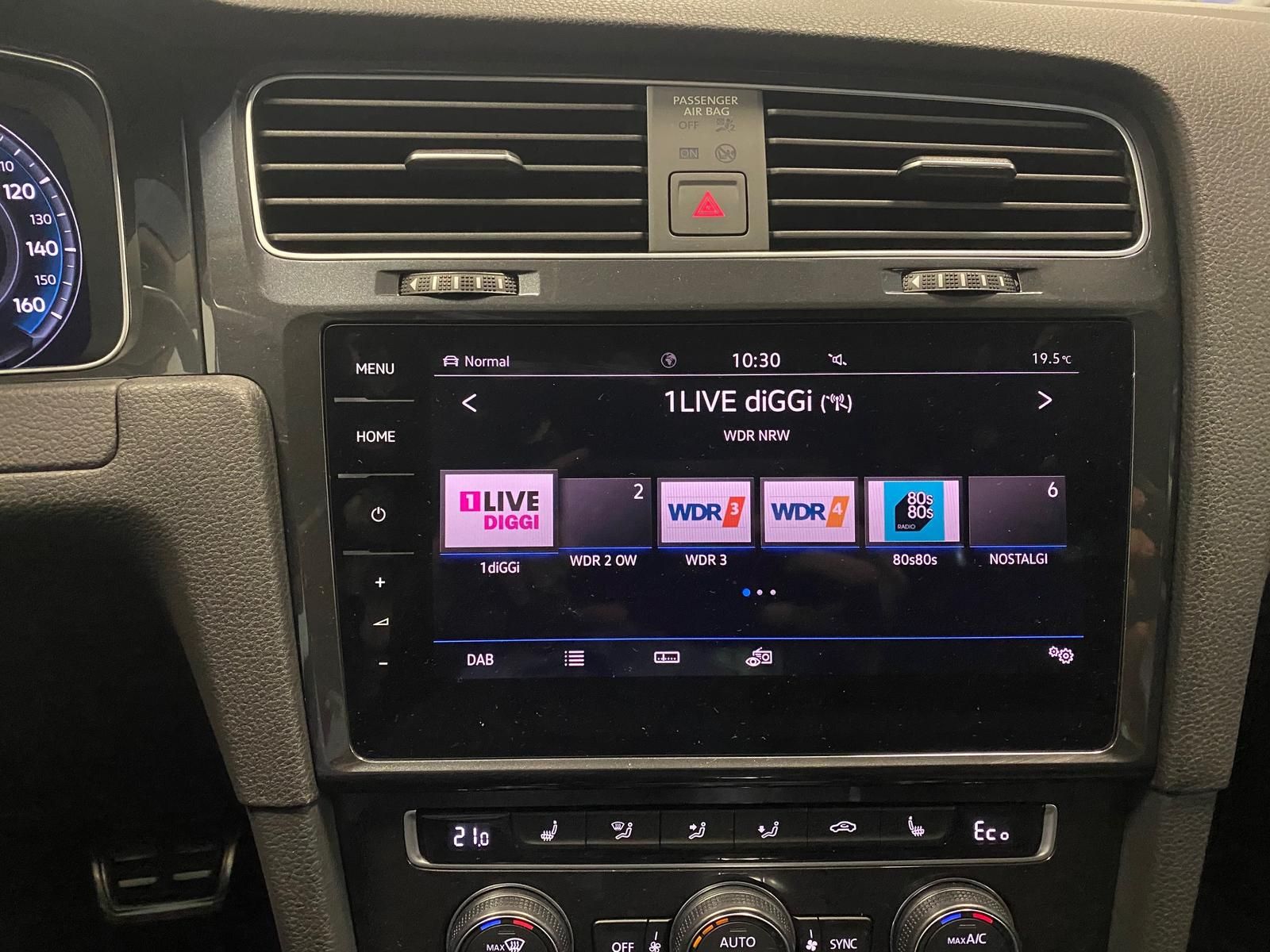 Fahrzeugabbildung Volkswagen Golf e-Golf Comfortline+ACC+RFK+NAVI+WÄRMEPUMPE