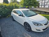 Opel Astra Sports Tourer 1.6 Turbo INNOVATION 132... - Opel Astra aus 2011: Turbo