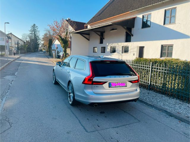 Volvo V90 D4 Automatik, ACC, Pilot Assist, Navi, 360-C