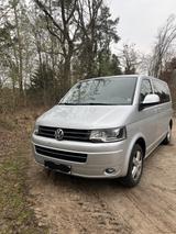 Volkswagen T5 Multivan (Camper) - Volkswagen: Multivan Camper