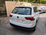 Volkswagen Tiguan 2.0 TDI SCR Business BlueMotio - Volkswagen Tiguan mit Diesel-Antrieb: Kombi