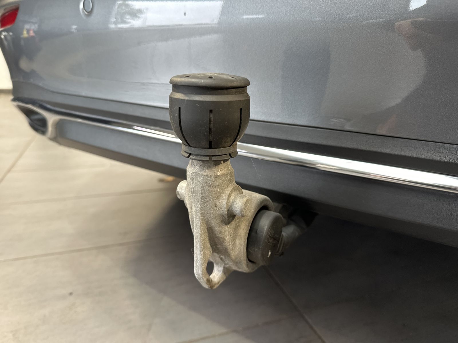 Fahrzeugabbildung Mercedes-Benz C 220d T Avantgarde NAV+LED+AHK+PARK-PAKET+17ZO