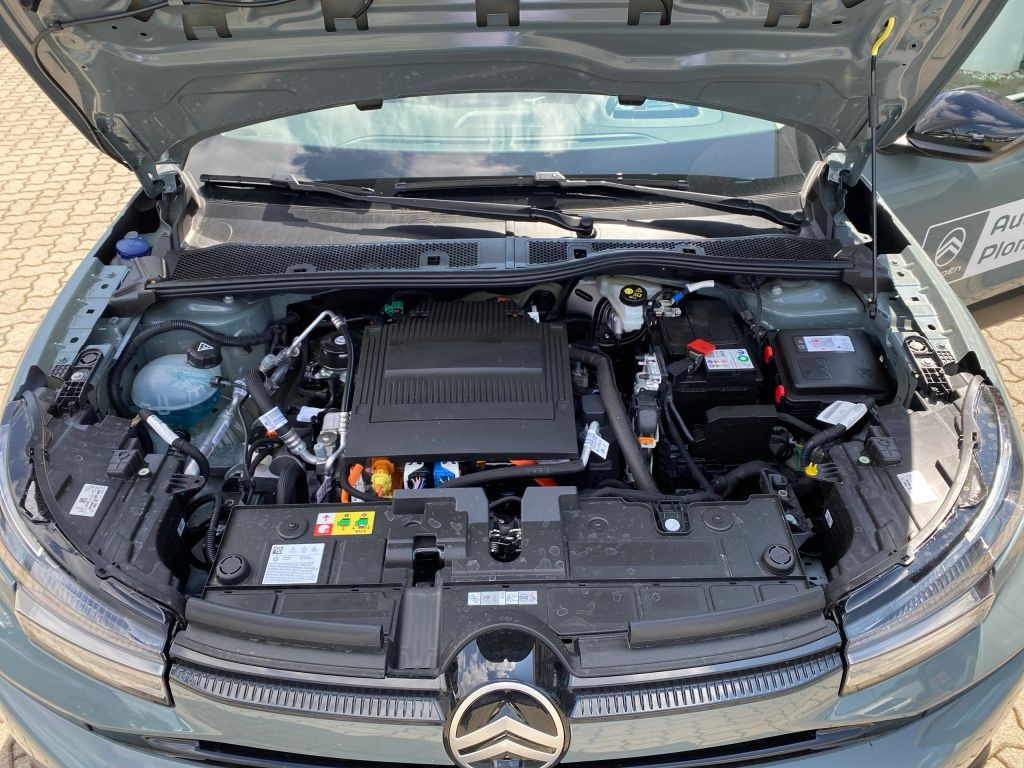 Fahrzeugabbildung Citroën e-C4 Elektro 156 MAX *Cam*Technopak*11 kW*Navi*