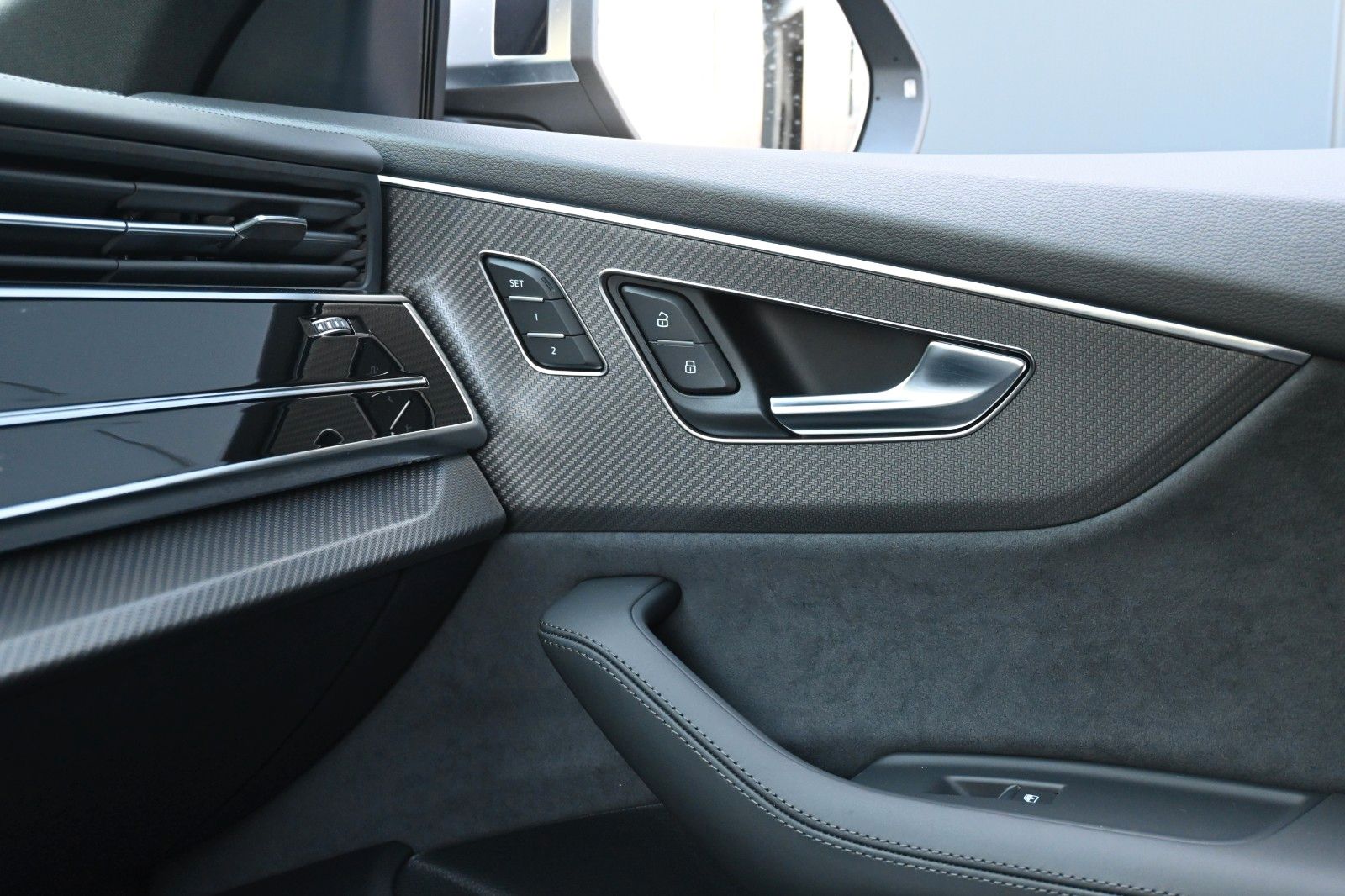 Fahrzeugabbildung Audi RSQ8 RS Q8 TFSI QUATTRO *B&O*PANO*23"Mietkauf