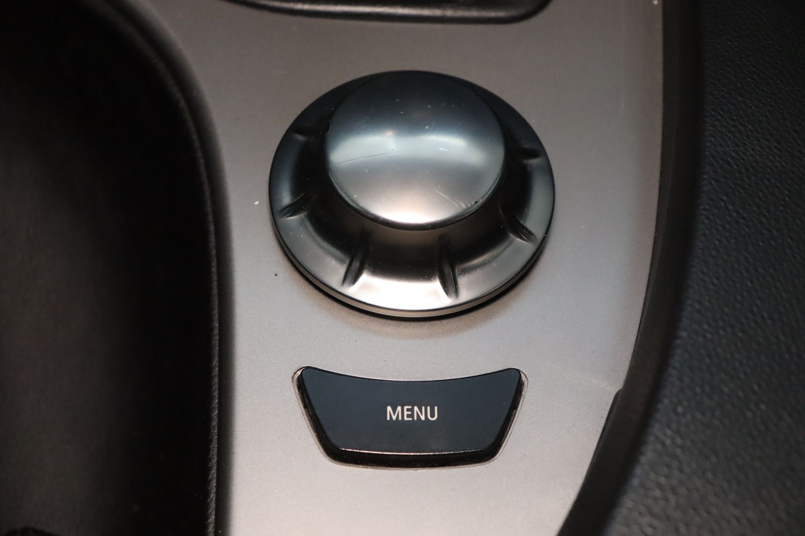 Fahrzeugabbildung BMW 520 i * Sitzhzg. * Tempomat