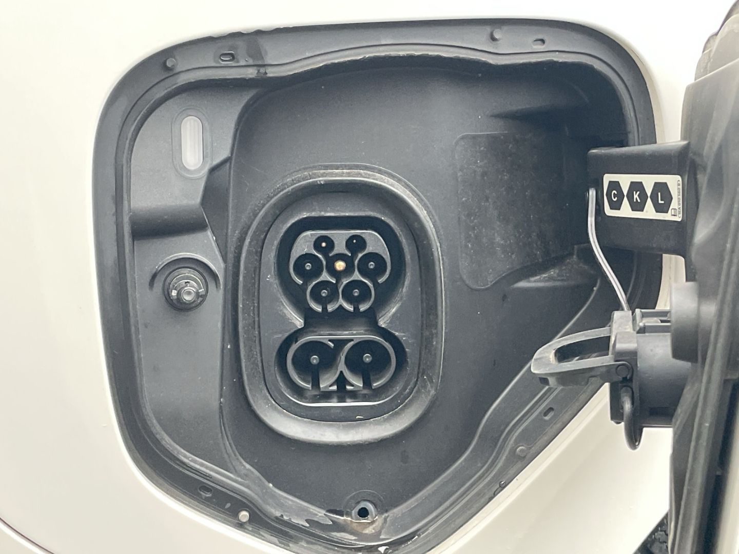 ID. Buzz Cargo AHK/Navi/App-Connect/LED/PDC