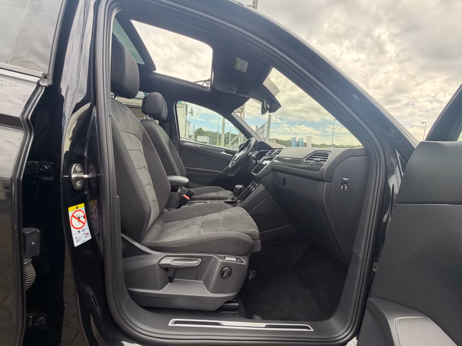 Volkswagen Tiguan Allspace 1.5TSI R-Line/DSG/Kamera/Pano., миниатюра 21